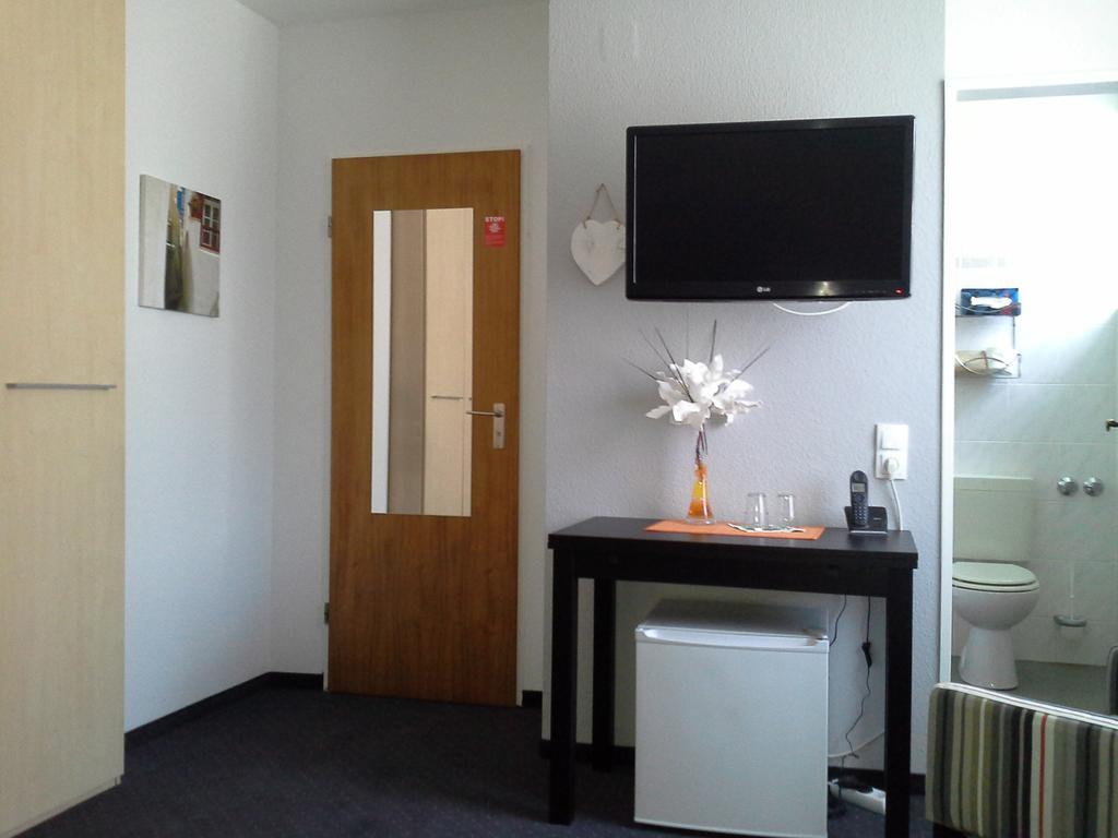 Hotel Haus Mariandl Düsseldorf Habitación foto