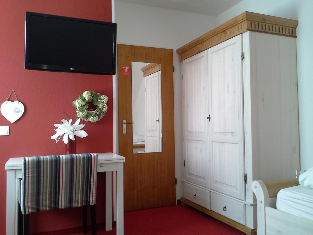 Hotel Haus Mariandl Düsseldorf Habitación foto
