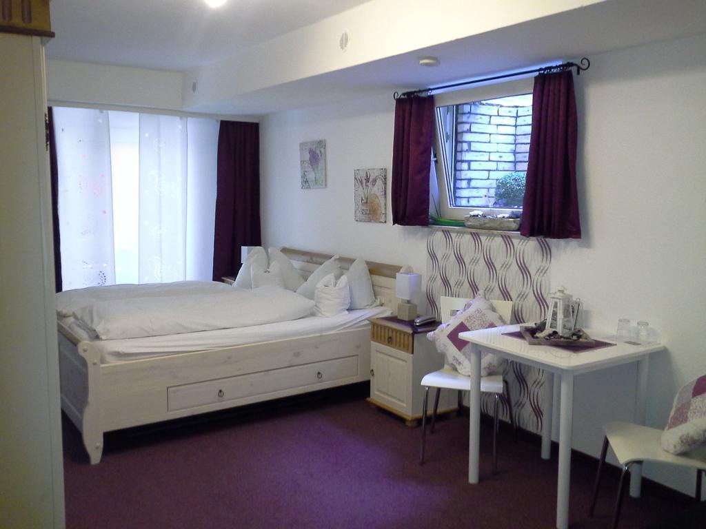 Hotel Haus Mariandl Düsseldorf Habitación foto